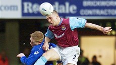 Tomáš Řepka (vpravo) hrál od léta 2001 do ledna 2006 za West Ham United. Snímek... Tomáš Řepka (vpravo) hrál od léta 2001 do ledna 2006 za West Ham United. Snímek...