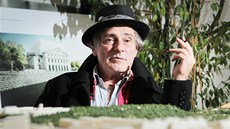 „Byl to úžasně silný chlap se suchým ironickým humorem,“ říká o Jiřím „Byl to úžasně silný chlap se suchým ironickým humorem,“ říká o Jiřím
