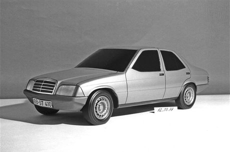 Takhle si mercedes stedn tdy pedstavoval Daimler-Benz v roce 1977.