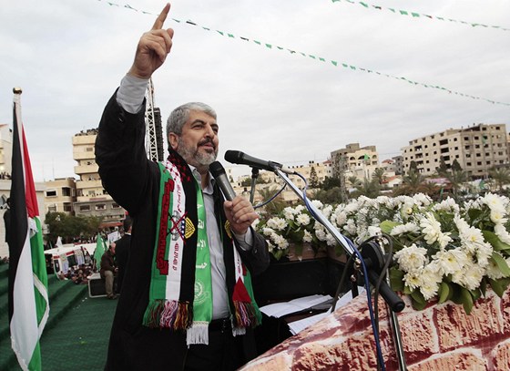 Vdce radikálního palestinského hnutí Hamas Chálid Mial vystoupil na
