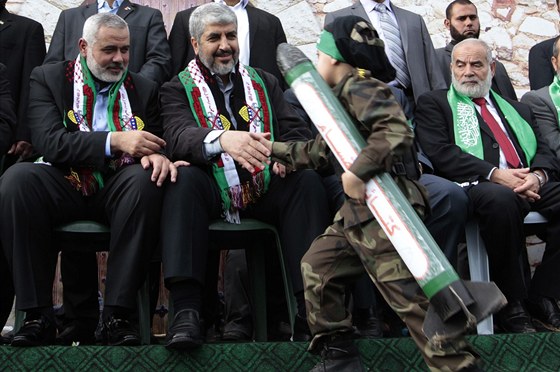 éf Hamasu Chálid Mial se na oslav 25. výroí zaloení hnutí zdraví s
