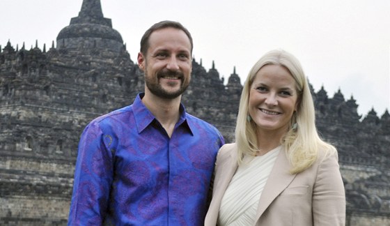 Norský princ  Haakon a jeho manelka Mette-Marit (Indonésie, 28. listopadu 2012)
