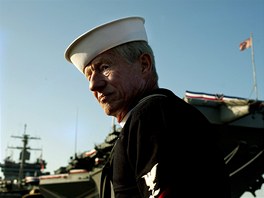 George Mallory slouil na USS Enterprise v letech 19611963. Jako jeden z mála...
