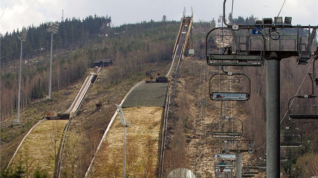 Legendrn svtov skokansk mstky v Harrachov chtraj.