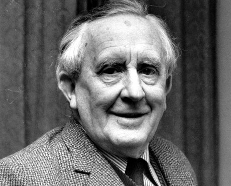 Anglický prozaik, filozof a literární kritik John Ronald Reuel Tolkien