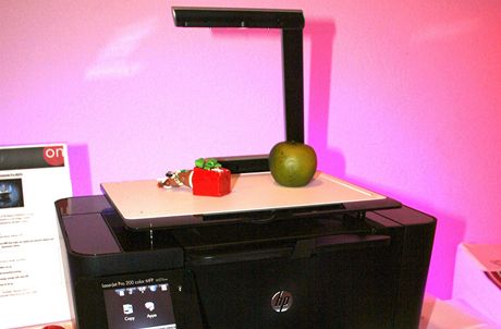 Tiskárna HP TopShot LaserJet Pro M275 se skenerem reálných pedmt