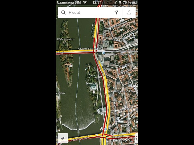 Google Maps pro iOS 5.1 a vyí - zobrazení dopravy