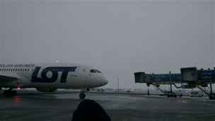 Boeing 787 Dreamliner v barvch aerolinek LOT prv pistl v Praze.