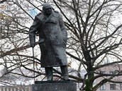 Socha Winstona Churchilla stoj v Praze 3 na ikov.
