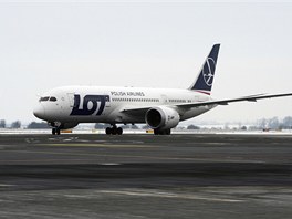 Na praskm Letiti Vclava Havla poprv pistl Boeing 787 Dreamliner.