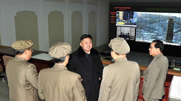 Kim ong-un pijm gratulace k spnmu startu rakety Unha-3 (12. prosince 2012)