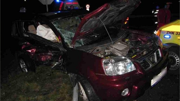 Nehoda dvou osobnch aut v obci kov na Nchodsku.