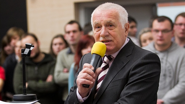 Václav Klaus bhem pednáky na Univerzit Hradec Králové (12. 12. 2012).