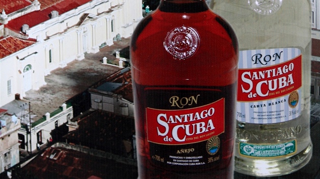 Rumovou tradici v Santiagu zaloila rodina Bacardi, ale po jejm znrodnn se v palrnch zaala vyrbt znaka Santiago.
