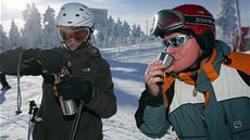 Lyžaři v Karlovarském kraji se o nadcházejícím víkendu dočkají otevření dalších Lyžaři v Karlovarském kraji se o nadcházejícím víkendu dočkají otevření dalších