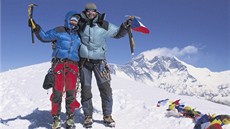 DOKÁZALI JSME TO! Markéta Hanáková a Zdenk Hodiná na vrcholu Mera Peak. V