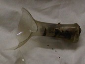 Relikviov ampulka podle odbornice na stedovk sklo pochz z potku