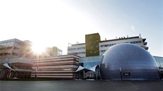 VUT otevřelo nový komplex budov pro fakultu elektrotechniky. VUT otevřelo nový komplex budov pro fakultu elektrotechniky.