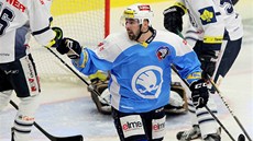 Plzeňský hokejista Milan Gulaš právě překonal obranu Liberce a slaví gól. Plzeňský hokejista Milan Gulaš právě překonal obranu Liberce a slaví gól.
