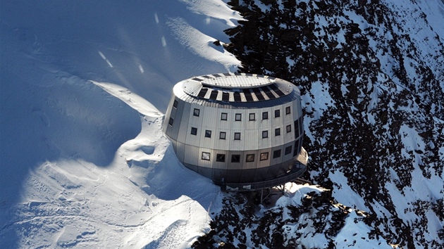 typodlan budova me poskytnout pste a pro 120 horolezc a turist.