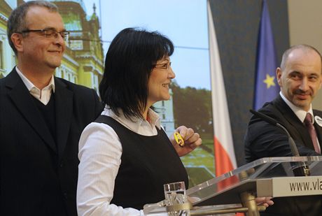 Ministr financí Miroslav Kalousek, místopedsedkyn LIDEM Dagmar Navrátilová a