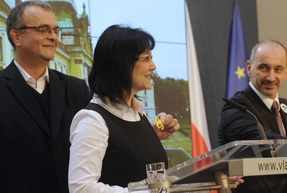 Ministr financí Miroslav Kalousek, místopedsedkyn LIDEM Dagmar Navrátilová a