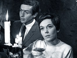 Jiina Jirásková v hoké komedii Václava Gajera Jak se zbavit Helenky (1967)