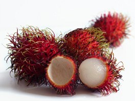 Rambutan - zralý má krásn sytou ervenou barvu, konce chloupk mohou být lehce...