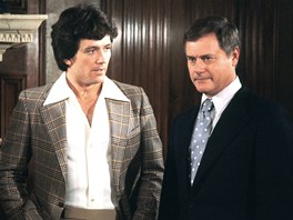 ádné ediny a kila navíc. Patrick Duffy a Larry Hagman v osmdesátých letech.