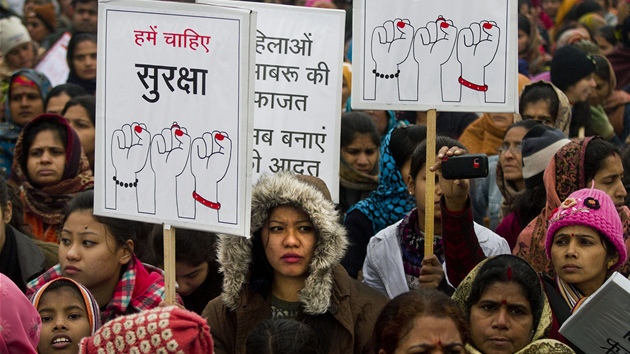 Indie truchl za mladou studentku, kter podlehla nsledkm hromadnho znsilnn (3. ledna 2012)