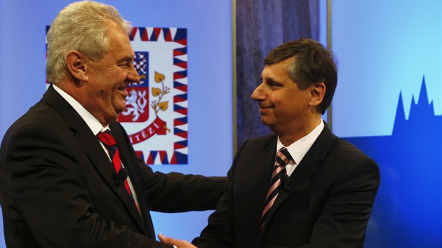 Milo Zeman a Jan Fischer pi debat prezidentskch kandidt na Prim.