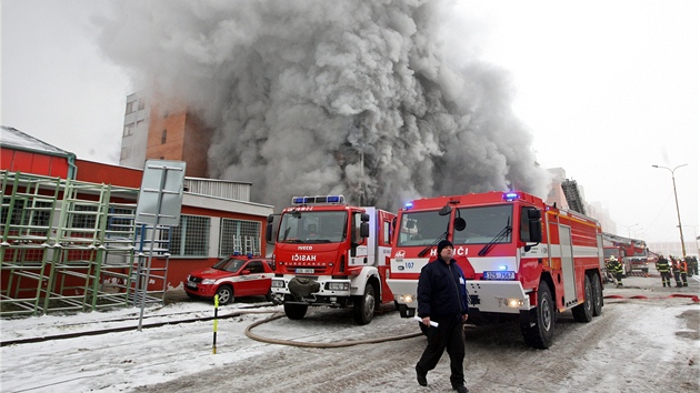 Por devastuje 103. skladovou budovu Svitu ve Zln