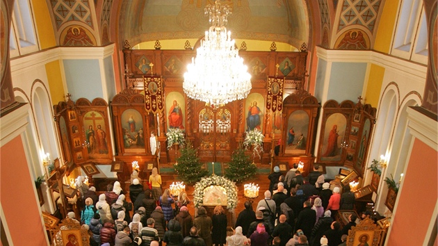 Pravoslavn Vnoce v chrmu svatho Petra a Pavla v Karlovch Varech.