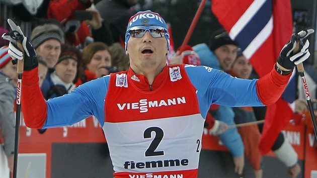 NA VRCHOLU. Rus Alexandr Legkov nejrychleji vybhl sjezdovku Alpe Cermis a stal se vtzem serilu Tour de Ski. 