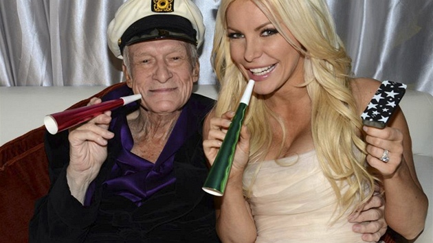 Hugh Hefner a Crystal Harrisov se vzali 31. prosince 2012.