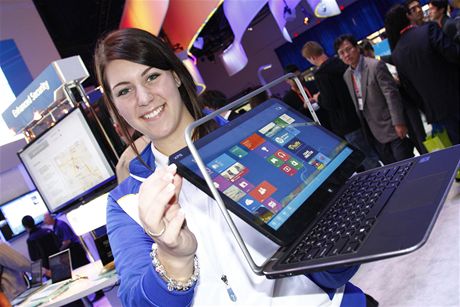 Konvertibilní notebook Dell XPS s Windows 8.