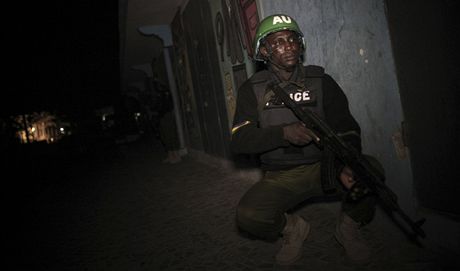 S islamisty z hnutí abáb bojují v Somálsku i jednotky Africké unie. 