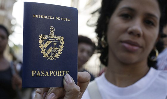 Reformy Raúla Castra jsou ancí pro tisíce Kubánc, jak se podívat za hranice