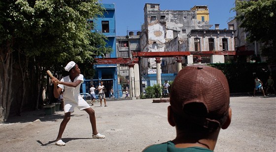 Baseball se mezi Kubánci tí velké oblib. Ilustraní foto
