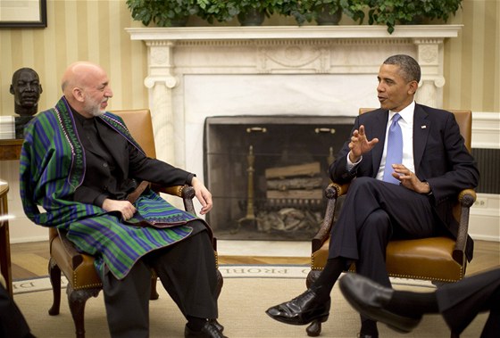 Afghánský prezident Hamíd Karzáí pijel do Washingtonu na jednání s prezidentem