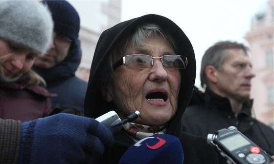 Na olomoucký protest proti zástupcm KSM ve vedení kraje pila v pondlí 14.