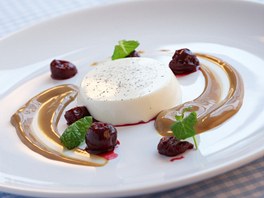 Vanilkov panna cotta s pernkovou omkou