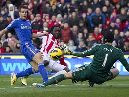 BRÁNA CHELSEA V OHROENÍ. Natstí pro Petra echa stílel Kenwyne Jones ze...