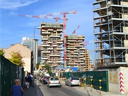 Ambicizn ekologick projekt Bosco Verticale nabdne majitelm byt ist a...