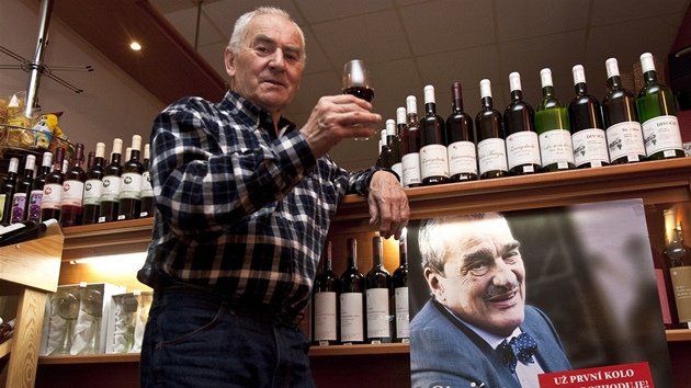 Vina Ivan Váa, který pstuje víno na rekultivovaných výsypkách na Mostecku,