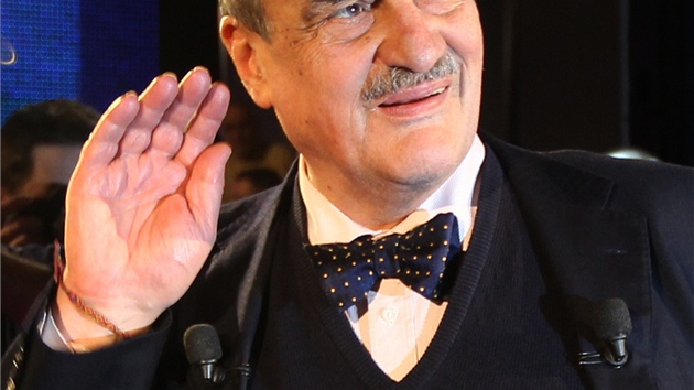 Prezidentt kandidti Karel Schwarzenberg a Milo Zeman bhem televizn debaty ped druhm kolem volby.