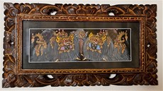 Malba z Bali ukazuje tradiní tanení masky z balzového deva.