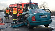 Sráka fabie s kamionem v Rudné ulici v Ostrav. (11. 1. 2013)