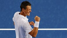 ANO! Tomá Berdych slaví postup mezi 16 nejlepích tenist na Australian Open.