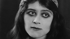 Theda Bara kolem roku 1920